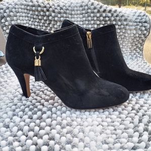 Ankle Booties Black Suede.